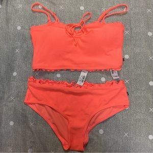 💖 La Vie En Rose | Pink Ruffle Bikini set (NWT) 👙
